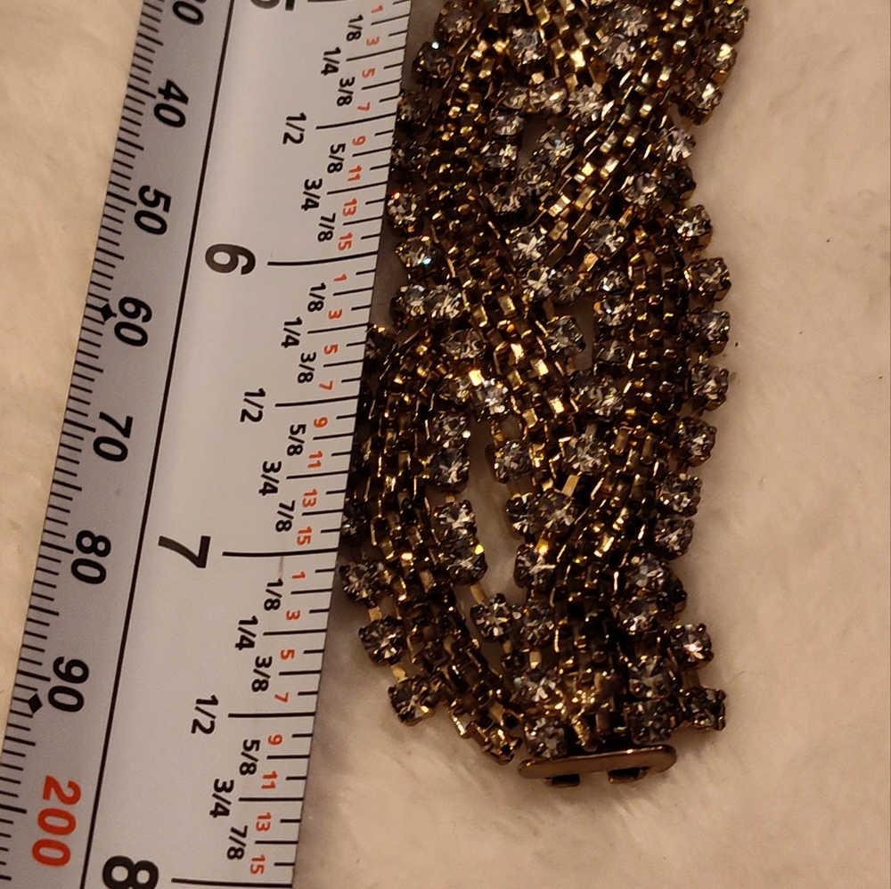 NWT! Cache Jewelry Set - Picture 10 of 13